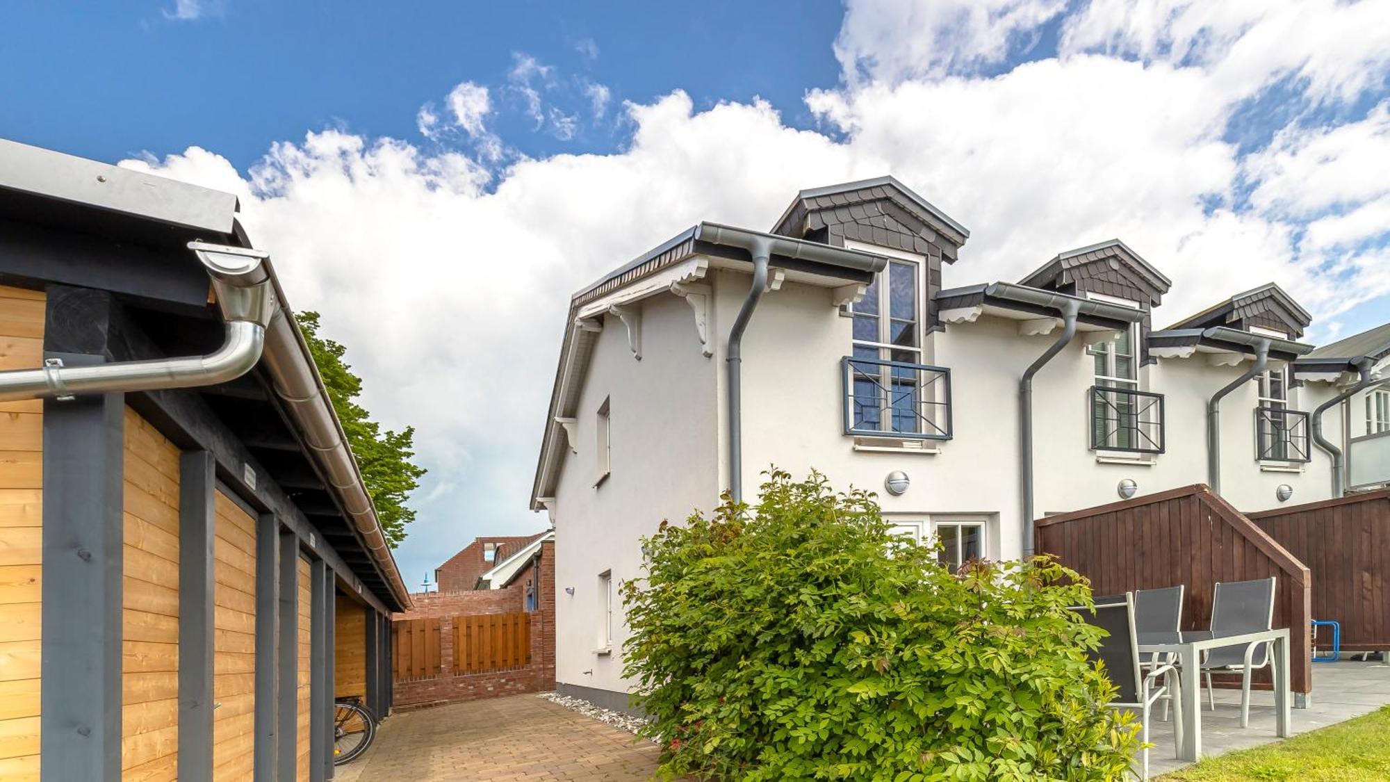 Haus Seeblick Mit 9 Wohnungen Alt Reddevitz Exterior photo